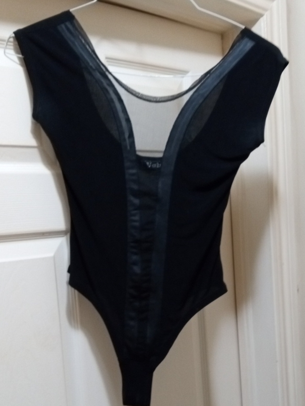 $8>>Valia Black Mesh-Panel Scoop Neck Bodysuit